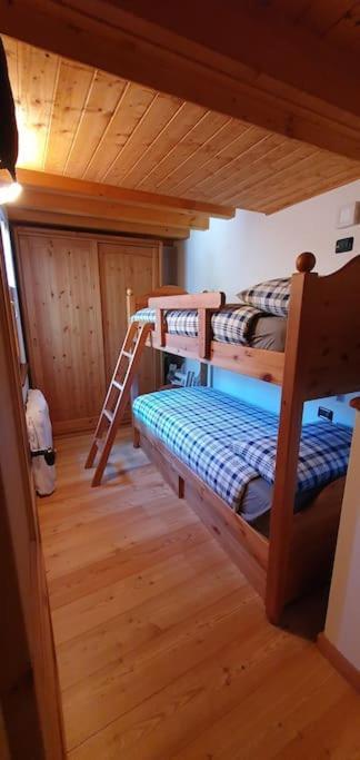 Residenza Sofia - Ponte Di Legno Fraz. Pezzo Villa Luaran gambar